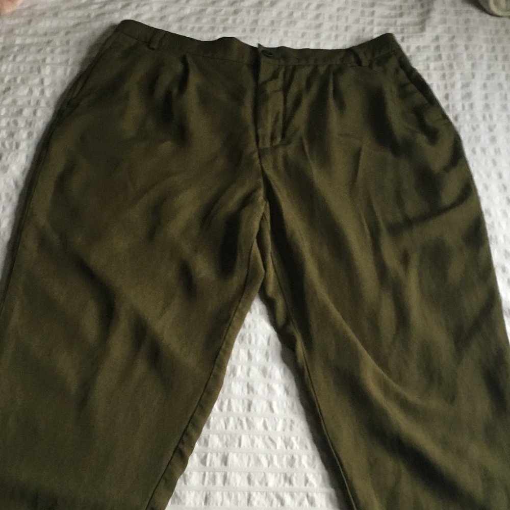 ZARA Trousers Tapered Pants Olive Large